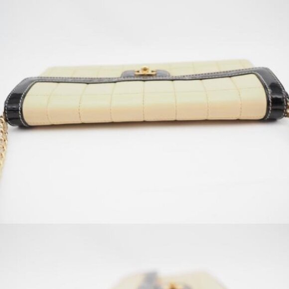 Authentic CHANEL CC Lambskin Patent Chocolate Bar Flap Bag Chain Beige Black - Picture 6 of 14